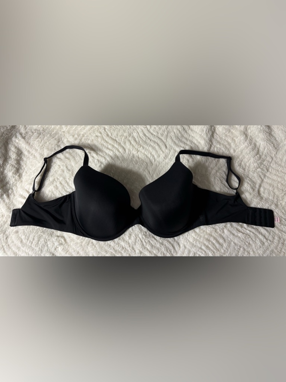 Victoria Secret Black Lightly Lined T-Shirt Bra